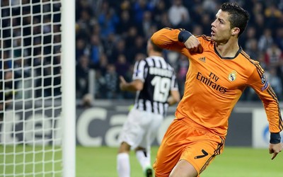 广发体育讨论-弗拉霍维奇头球摆渡助攻队友